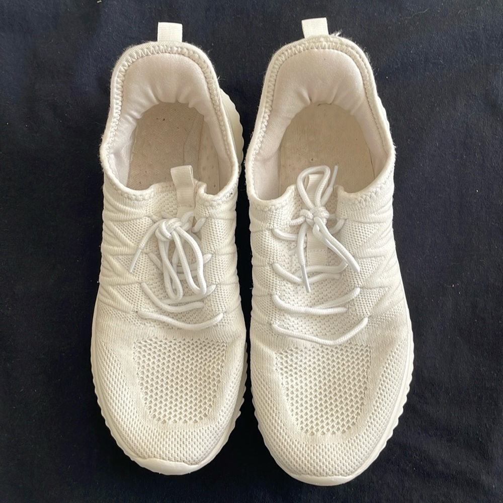 Women's Sneakers | White | Size 10